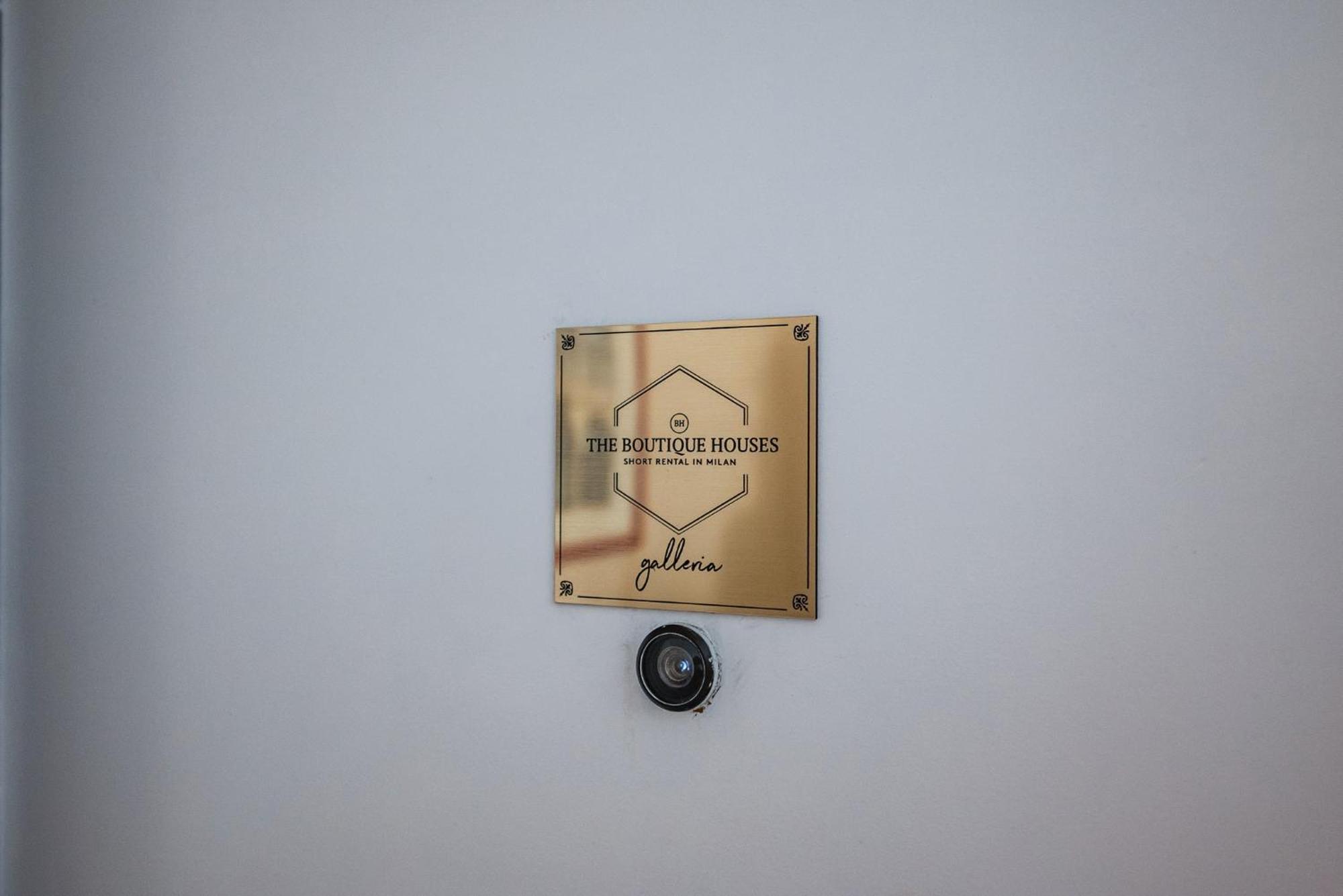 The Boutique Houses - Iconic Suite In Galleria Duomo With Private Parking Milán Exterior foto